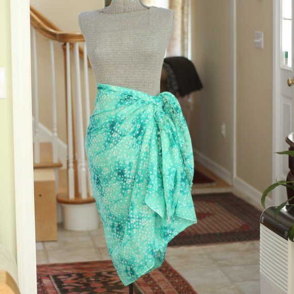 BANANA REPUBLIC Green Splotchy Wrap or Scarf - Picture 1 of 3